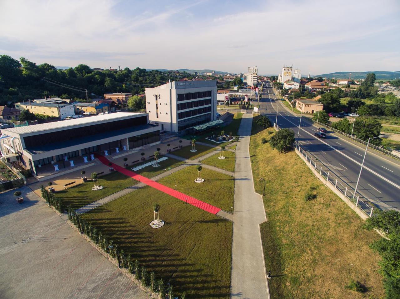 Hotel Mariss Alba Iulia Eksteriør bilde